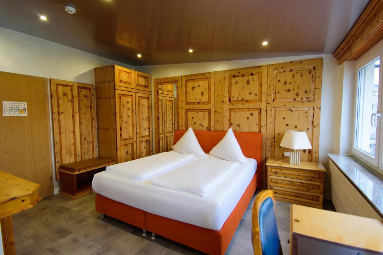 Hotel Bohn Μέτσινγκεν Εξωτερικό φωτογραφία