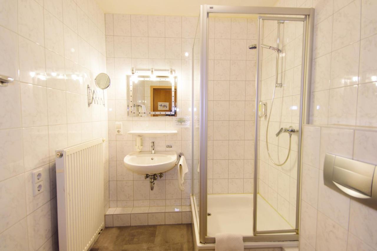 Hotel Bohn Μέτσινγκεν Εξωτερικό φωτογραφία