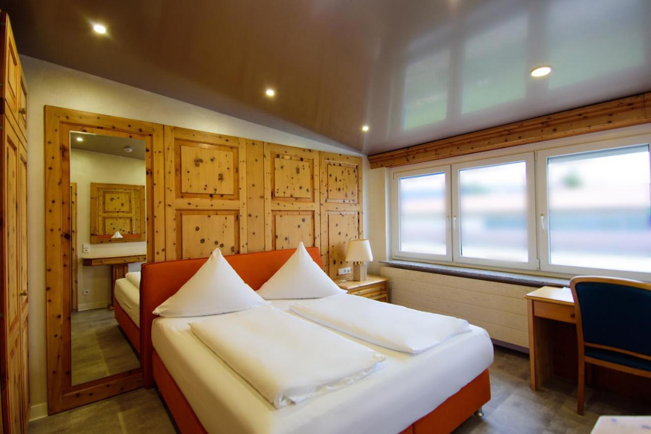 Hotel Bohn Μέτσινγκεν Εξωτερικό φωτογραφία